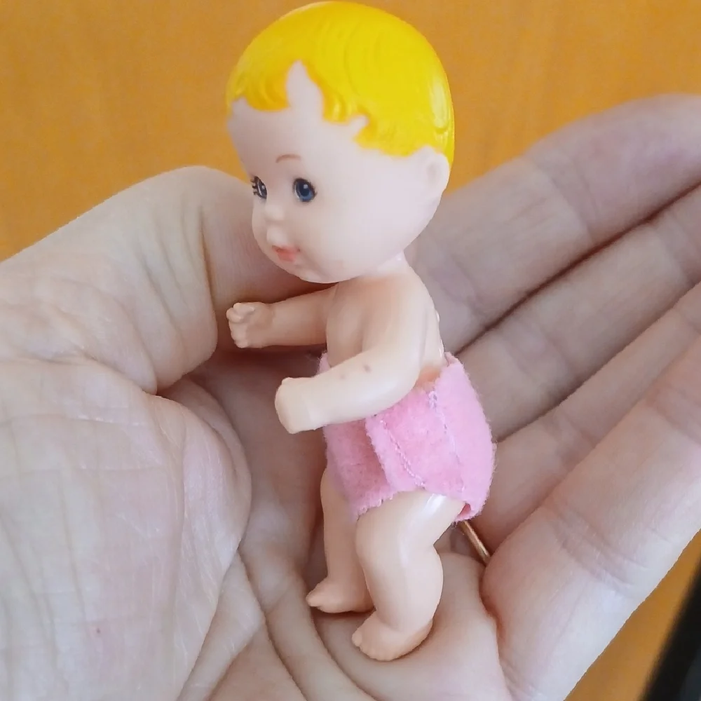 1973 Barbie Krissy Baby Mini Doll Mattel